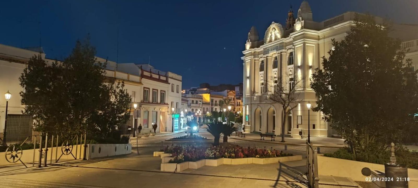 Casa Manuel Alquiler De Habitaciones En Casa Compartida Carmona  Zewnętrze zdjęcie